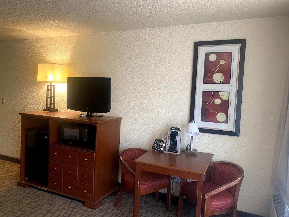 Quality Inn View Of Lake Powell - ページ エクステリア 写真